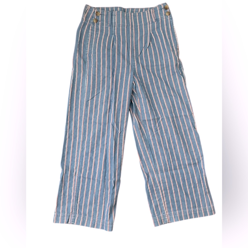 Cute American Eagle Cropped Pants